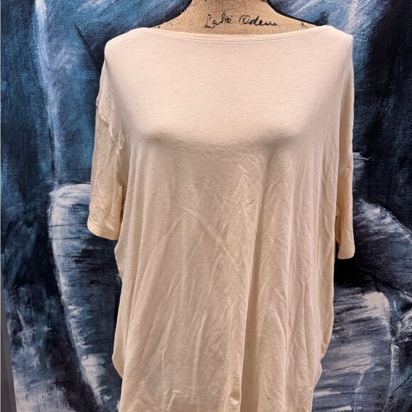 Lululemon Butter Yellow t-shirt - Picture 1 of 5